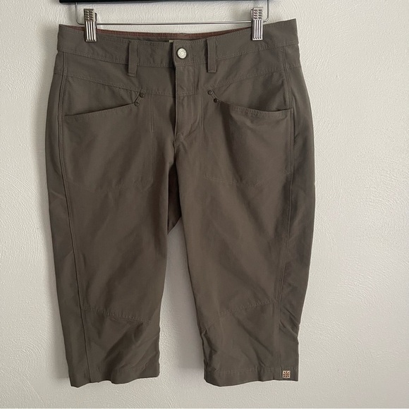 Royal Robbins Women’s Capri long shorts Sports Pants Size 6 green EUC - Picture 1 of 12